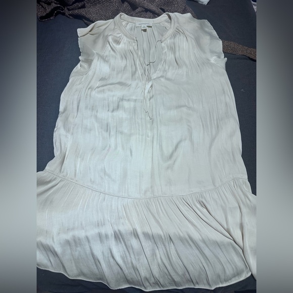 Treasure & Bond
Flutter Sleeve
Satin Dress - Picture 5 of 8